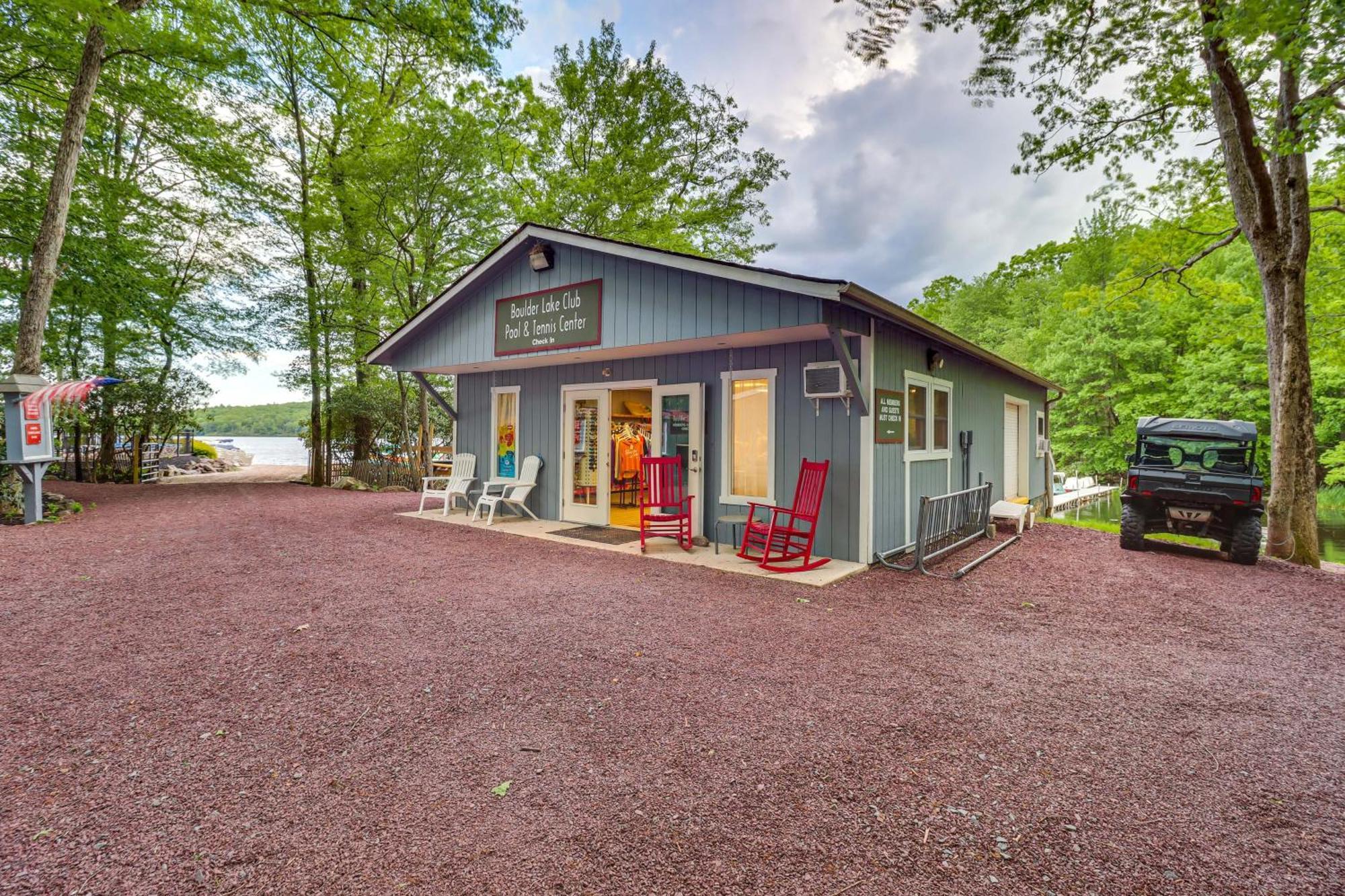 Lake Harmony Home About Half Mi To Big Boulder Mountain Exterior foto